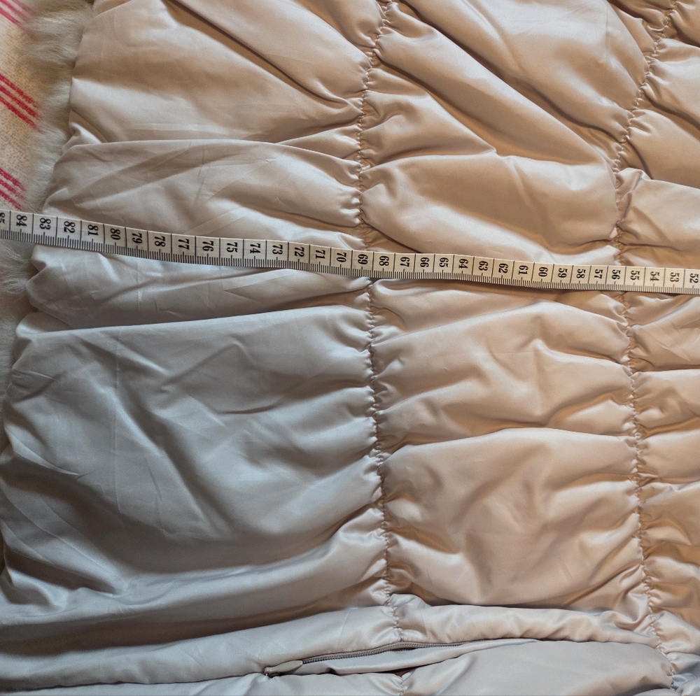 Magnificient Rabbit Fur Vest - Picture 9 of 9